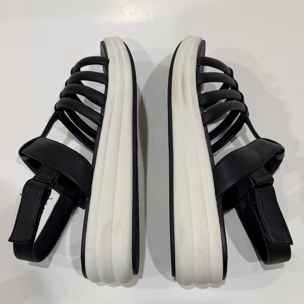 Clarks Cloudsteppers Cushion Soft Black and White Strappy Wedge Sandals - Picture 8 of 8